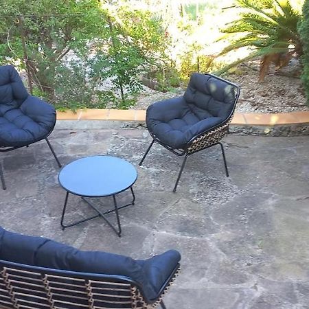 Appartement Et Sa Grande Terrasse En Rez De Jardin サン・エギュルフ エクステリア 写真